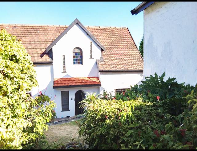 4 BEDROOM HOUSE FOR SALE IN BLUFF